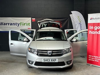 Used Dacia Sandero 2013 for sale - 79553825: Photo