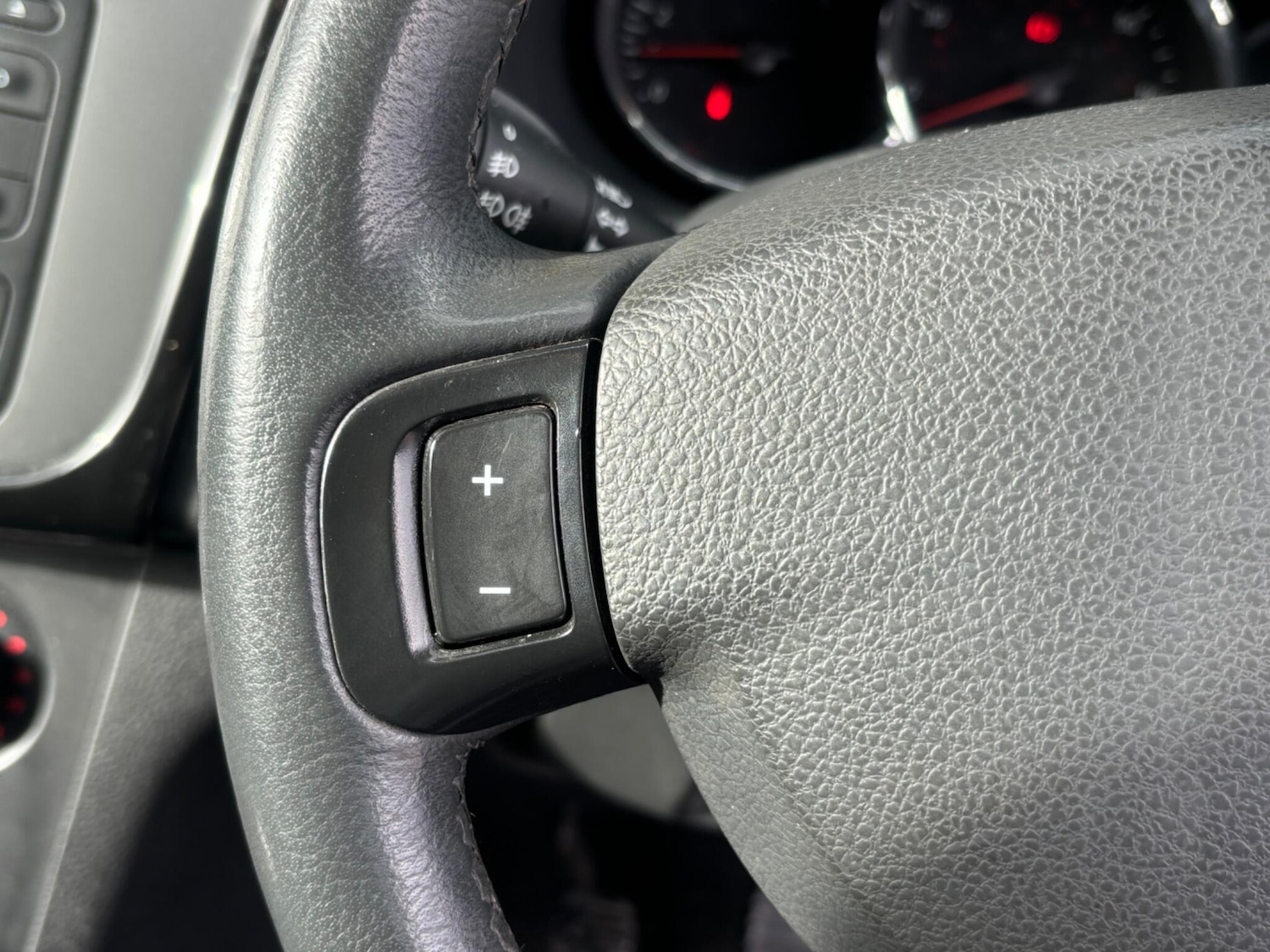 Used Dacia Sandero 2015 for sale - 77909408: Photo 18