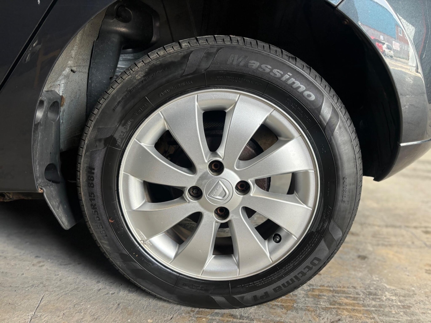 Used Dacia Sandero 2015 for sale - 77909408: Photo 26