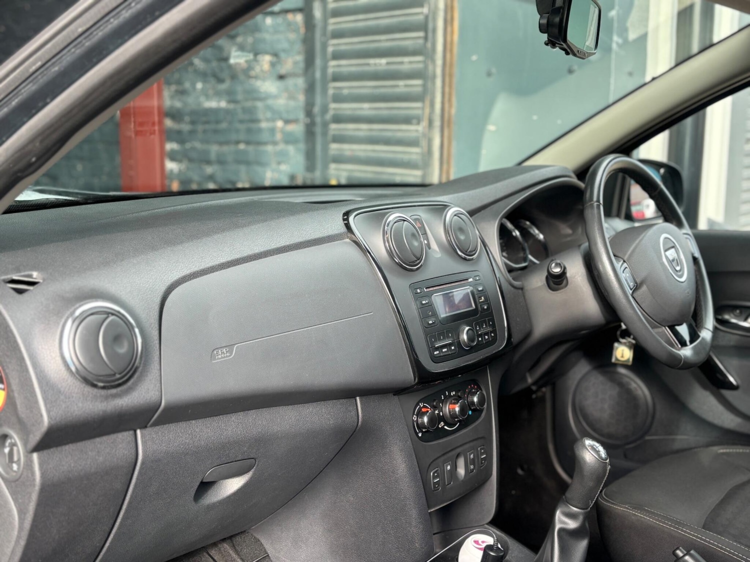 Used Dacia Sandero 2015 for sale - 77909408: Photo 9