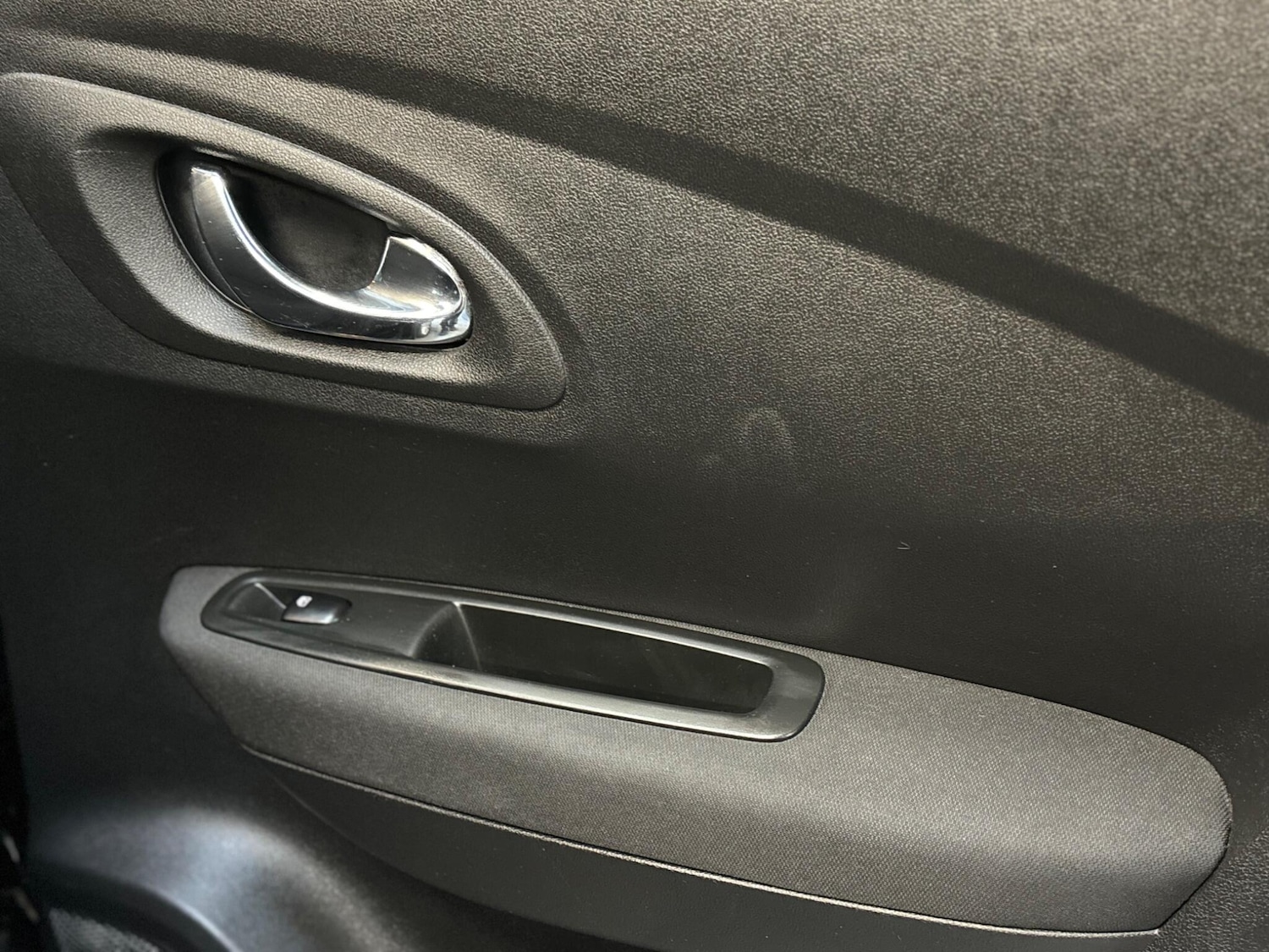 Used Renault Kadjar for sale - 77883434: Photo 24