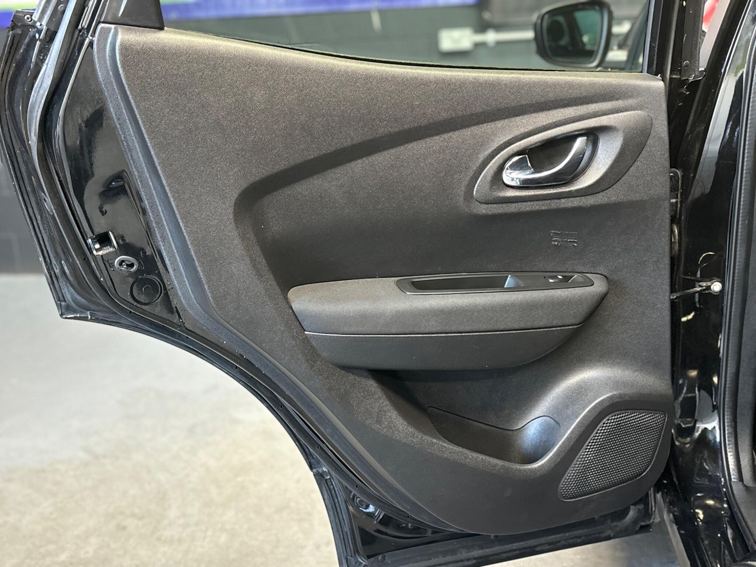 Used Renault Kadjar for sale - 77883434: Photo 26