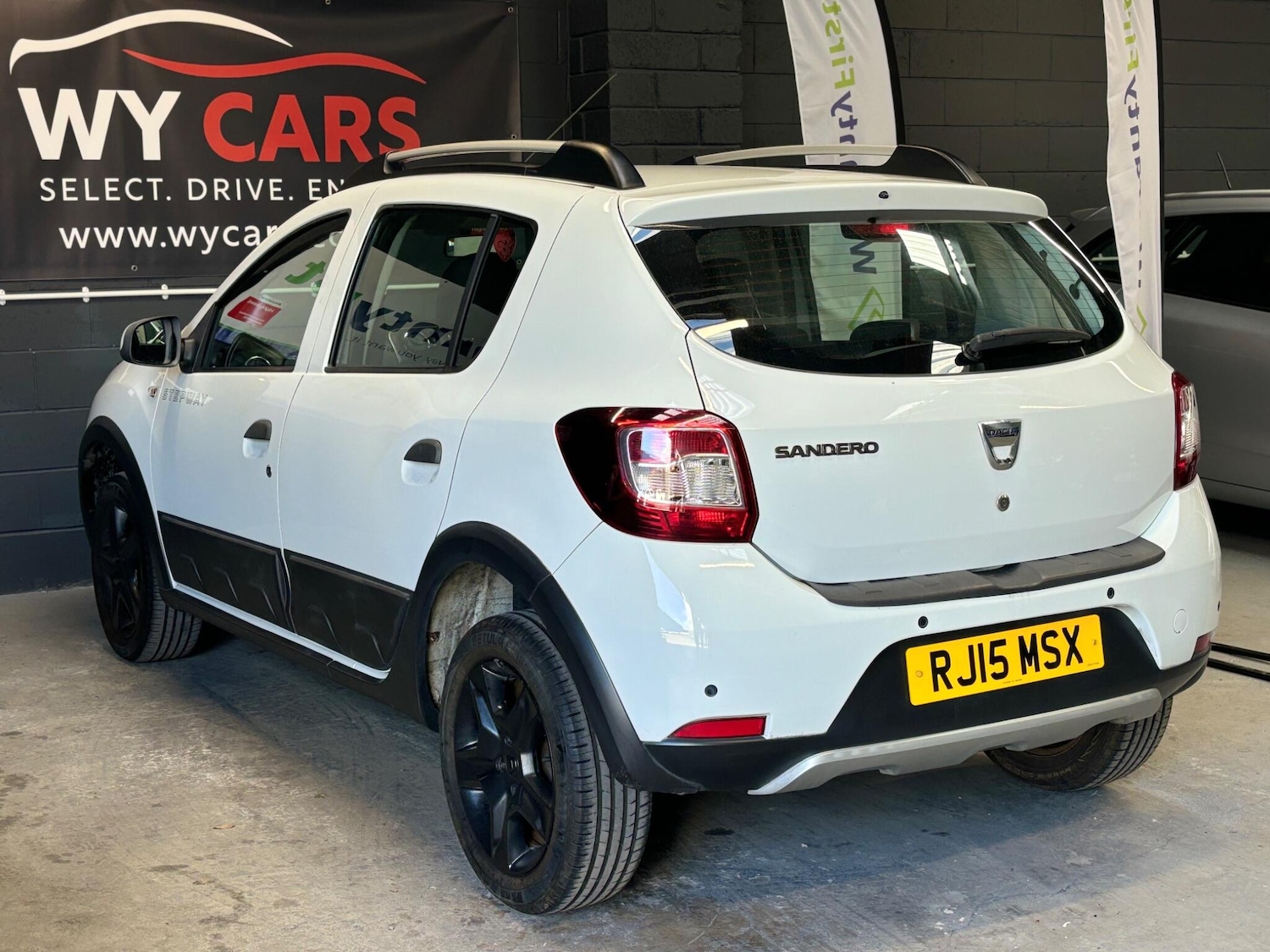 Used Dacia Sandero Stepway 2015 for sale - 78157323: Photo 13