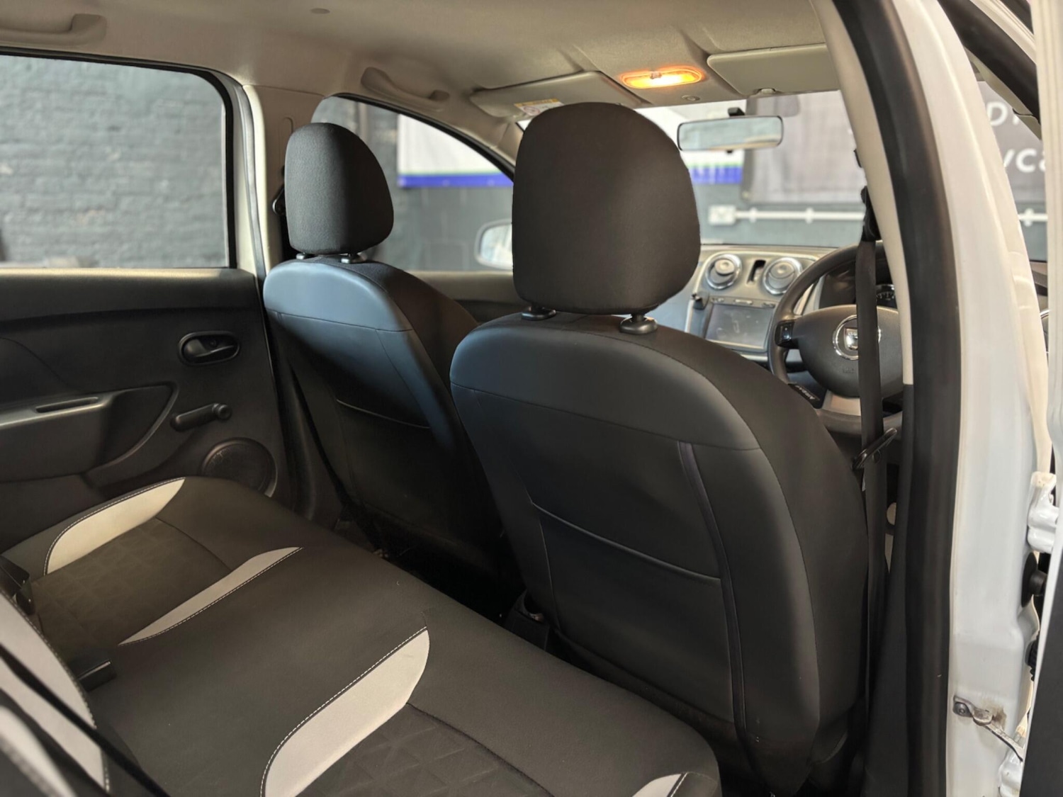 Used Dacia Sandero Stepway 2015 for sale - 78157323: Photo 16