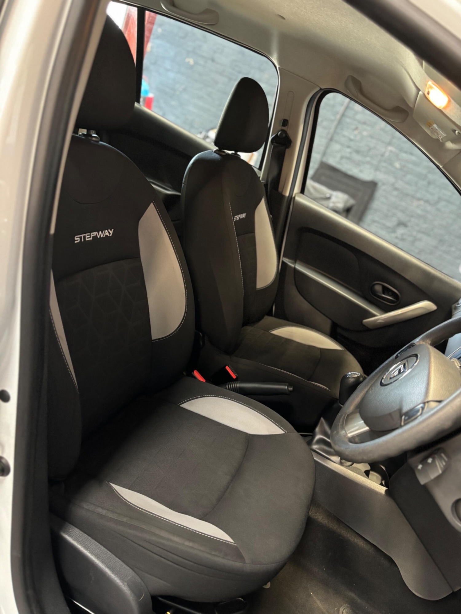 Used Dacia Sandero Stepway 2015 for sale - 78157323: Photo 17