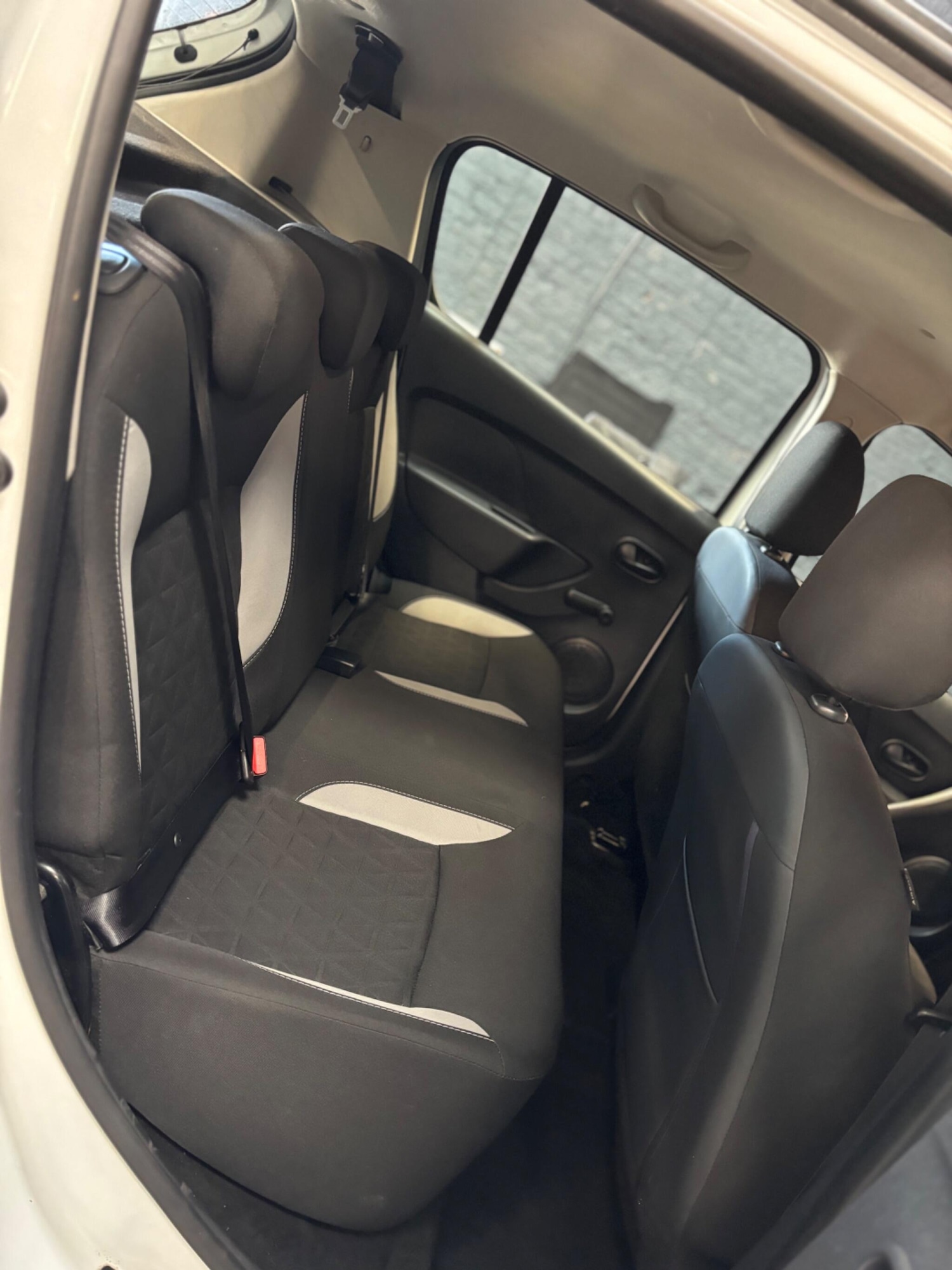 Used Dacia Sandero Stepway 2015 for sale - 78157323: Photo 18