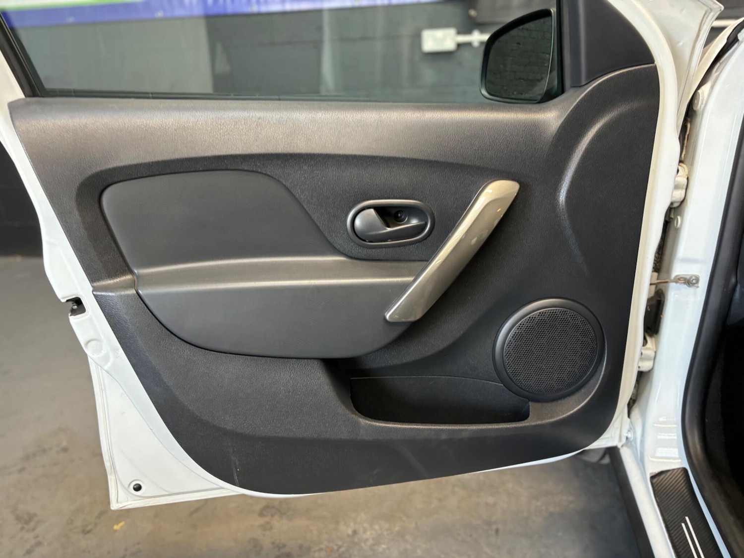 Used Dacia Sandero Stepway 2015 for sale - 78157323: Photo 22