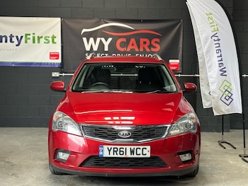 Used Kia Ceed 2011 for sale - 79116216: Photo