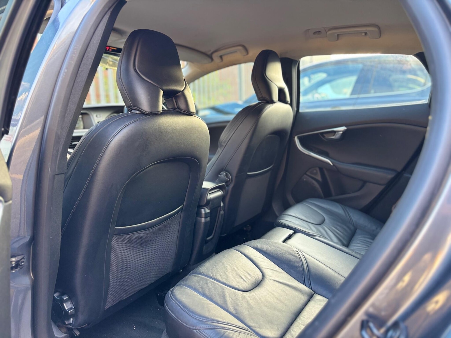 Used Volvo V40 2012 for sale - 78058058: Photo 13