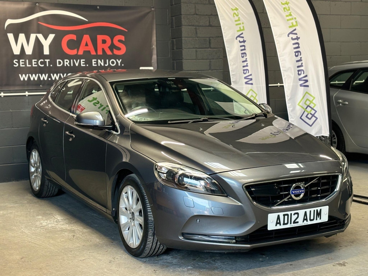 Used Volvo V40 2012 for sale - 78058058: Photo 6