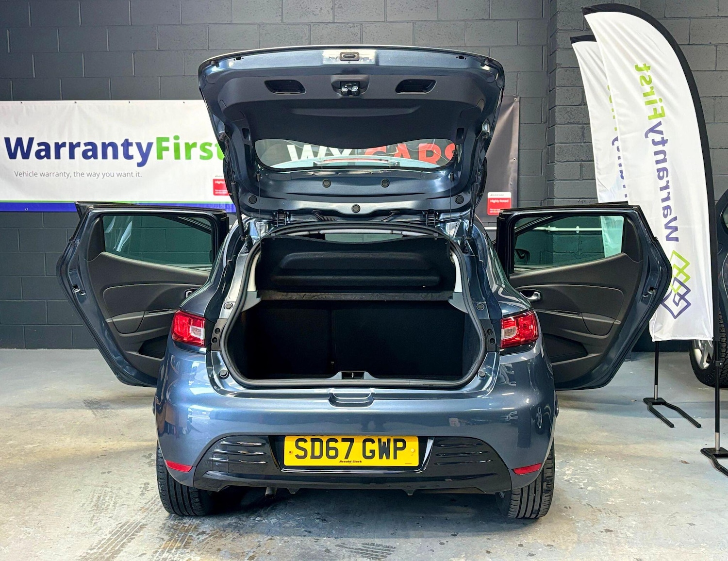 Used Renault Clio 2017 for sale - 77994220: Photo 11