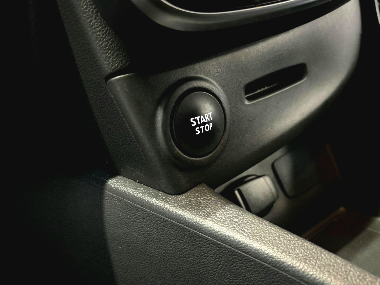 Used Renault Clio 2017 for sale - 77994220: Photo 16