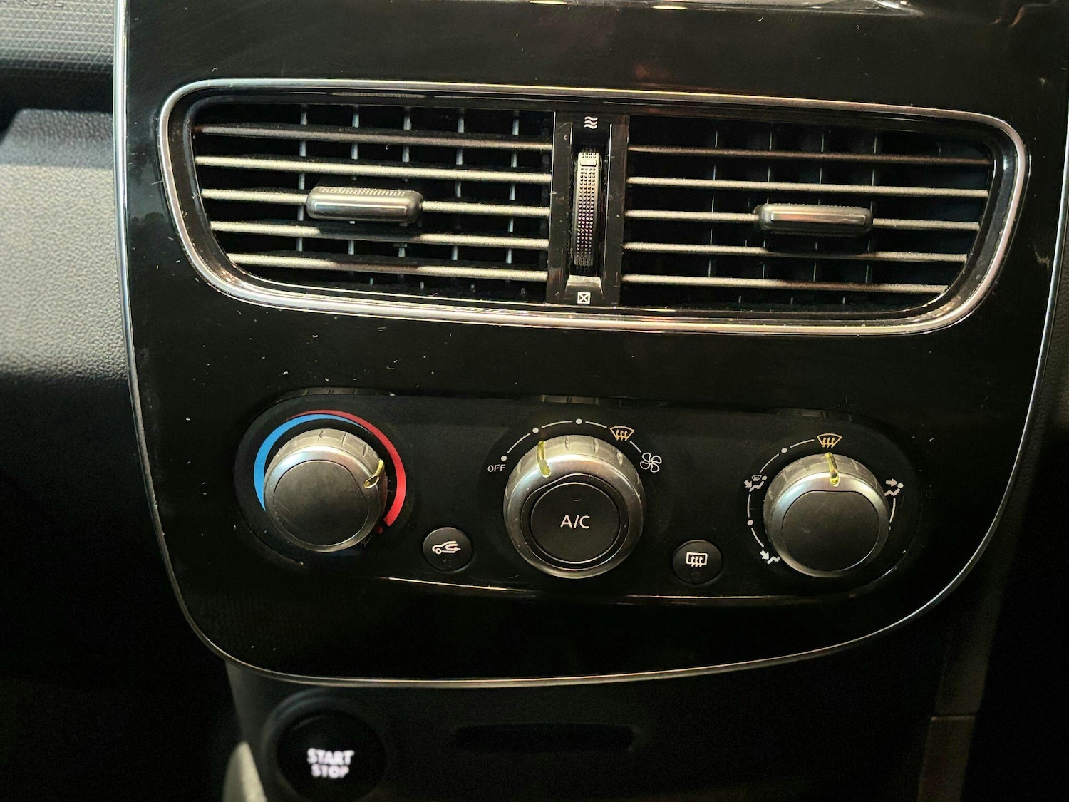 Used Renault Clio 2017 for sale - 77994220: Photo 20