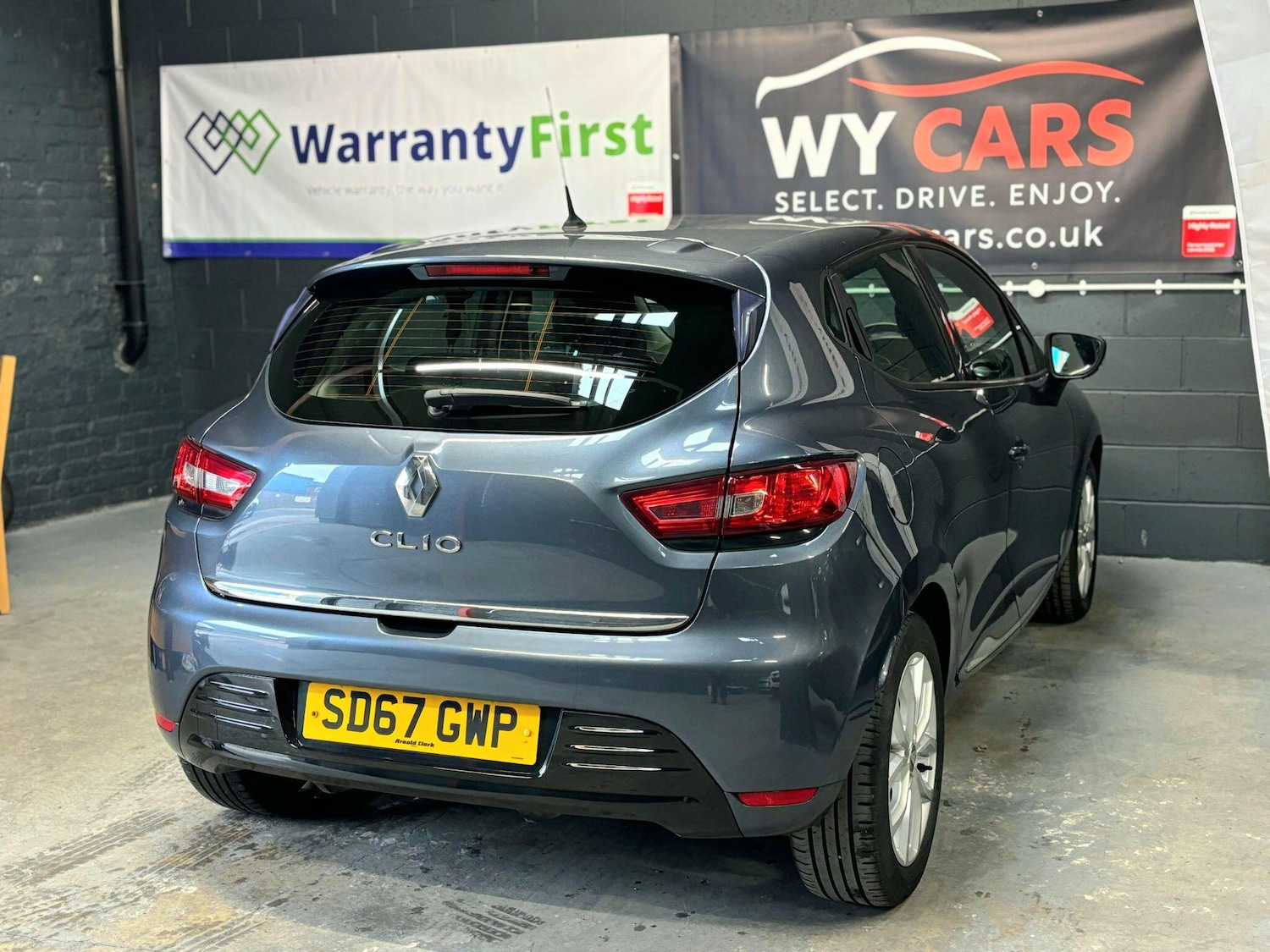 Used Renault Clio 2017 for sale - 77994220: Photo 9
