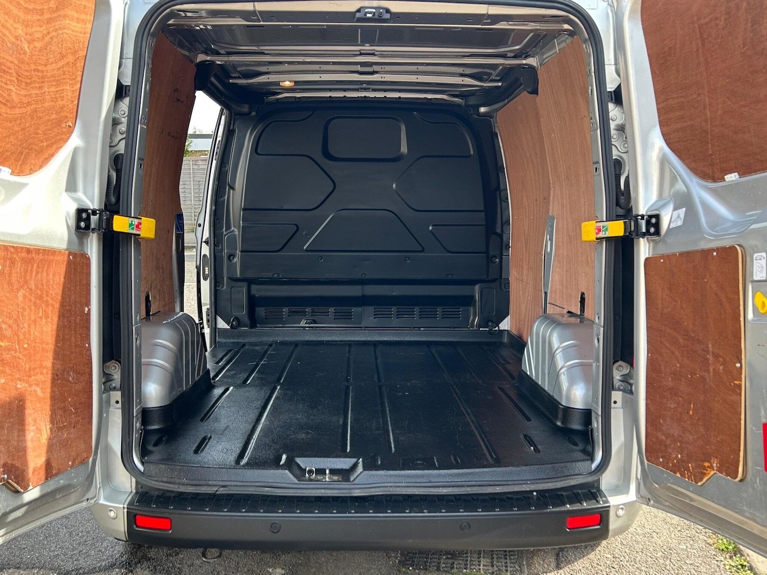 Used Ford Transit Custom 2020 for sale - 77970507: Photo 9