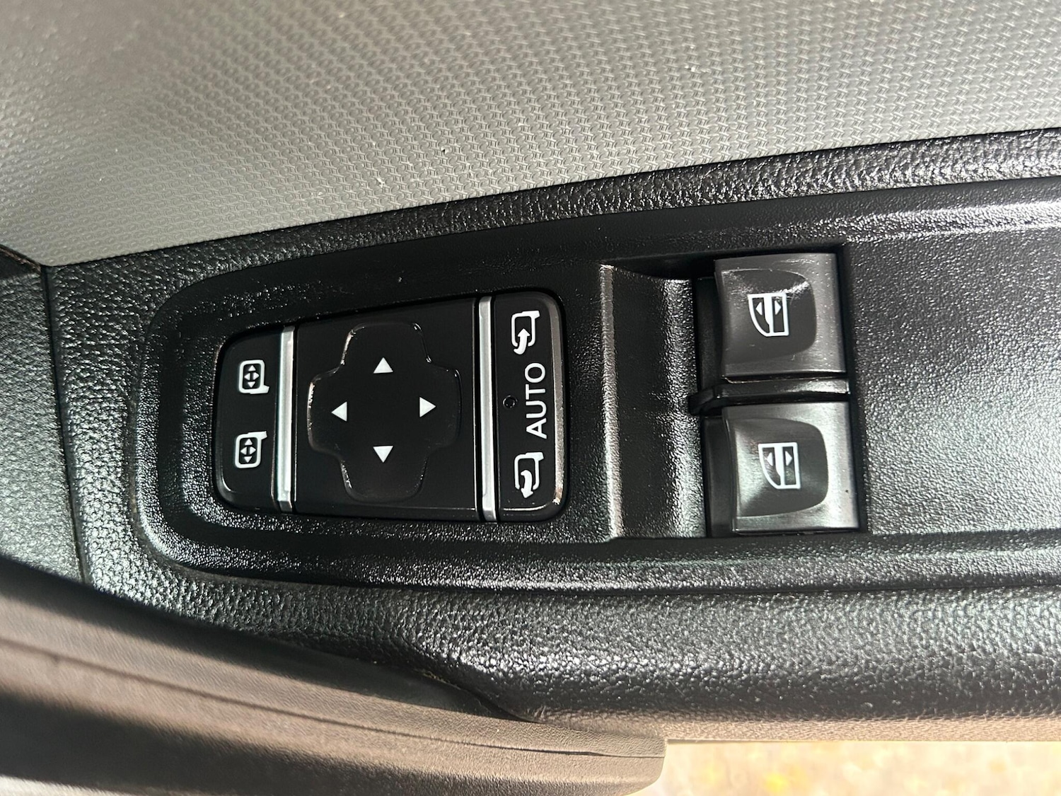 Used Nissan Other for sale - 78086856: Photo 15