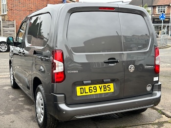 Used Vauxhall Combo 2020 for sale - 77040650: Photo