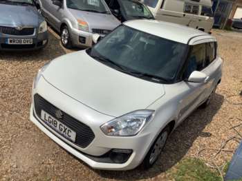 Used Suzuki Swift 2018 for sale - 74900320: Photo