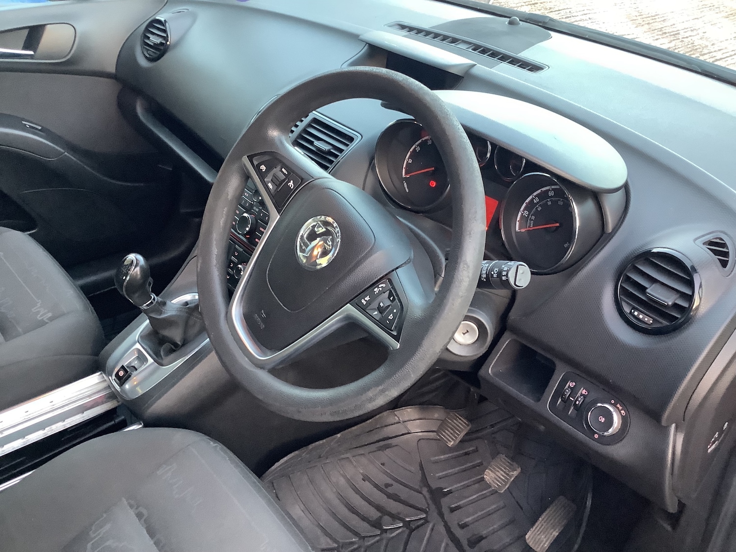 Used Vauxhall Meriva 2016 for sale - 76737971: Photo 11