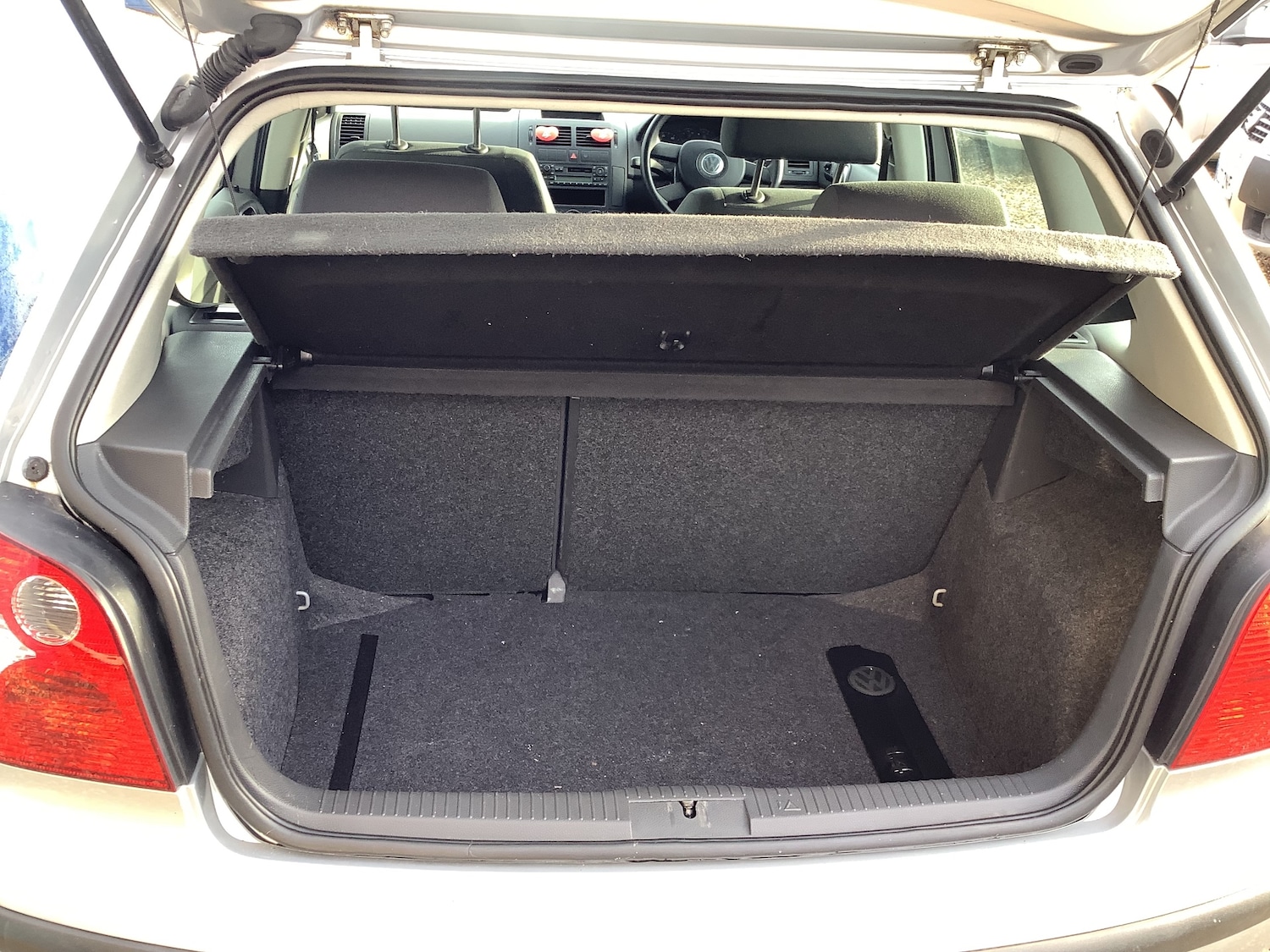 Used Volkswagen Polo 2004 for sale - 76969427: Photo 7