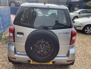 Used Daihatsu Terios 2009 for sale - 75615723: Photo