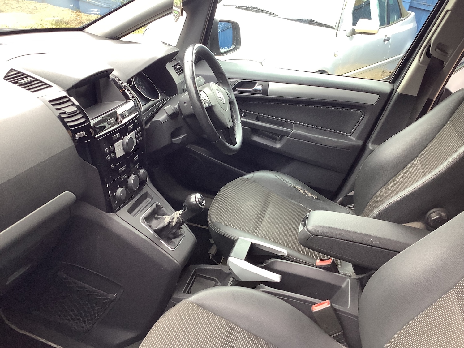 Used Vauxhall Zafira 2011 for sale - 77516516: Photo 11