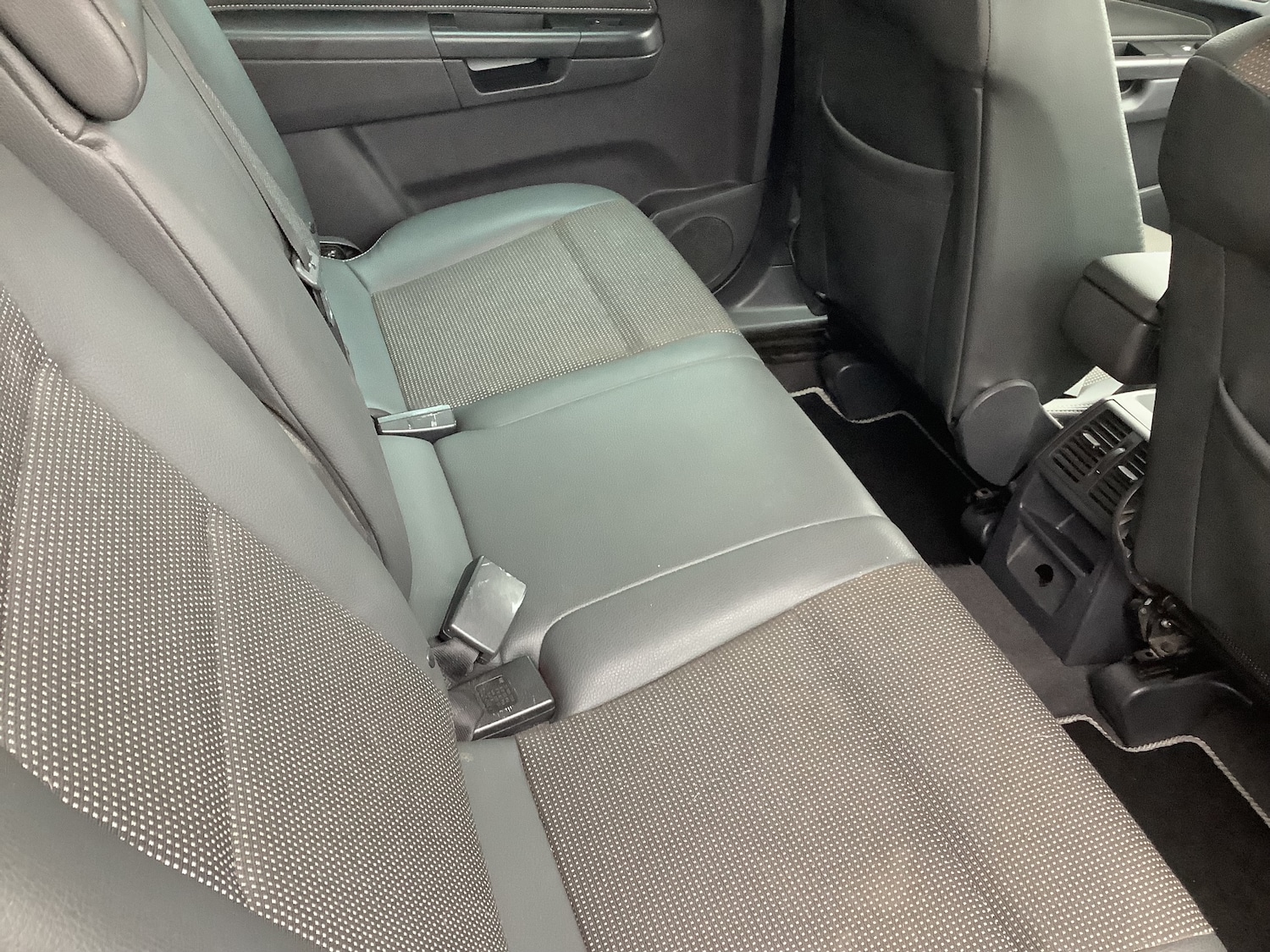 Used Vauxhall Zafira 2011 for sale - 77516516: Photo 13