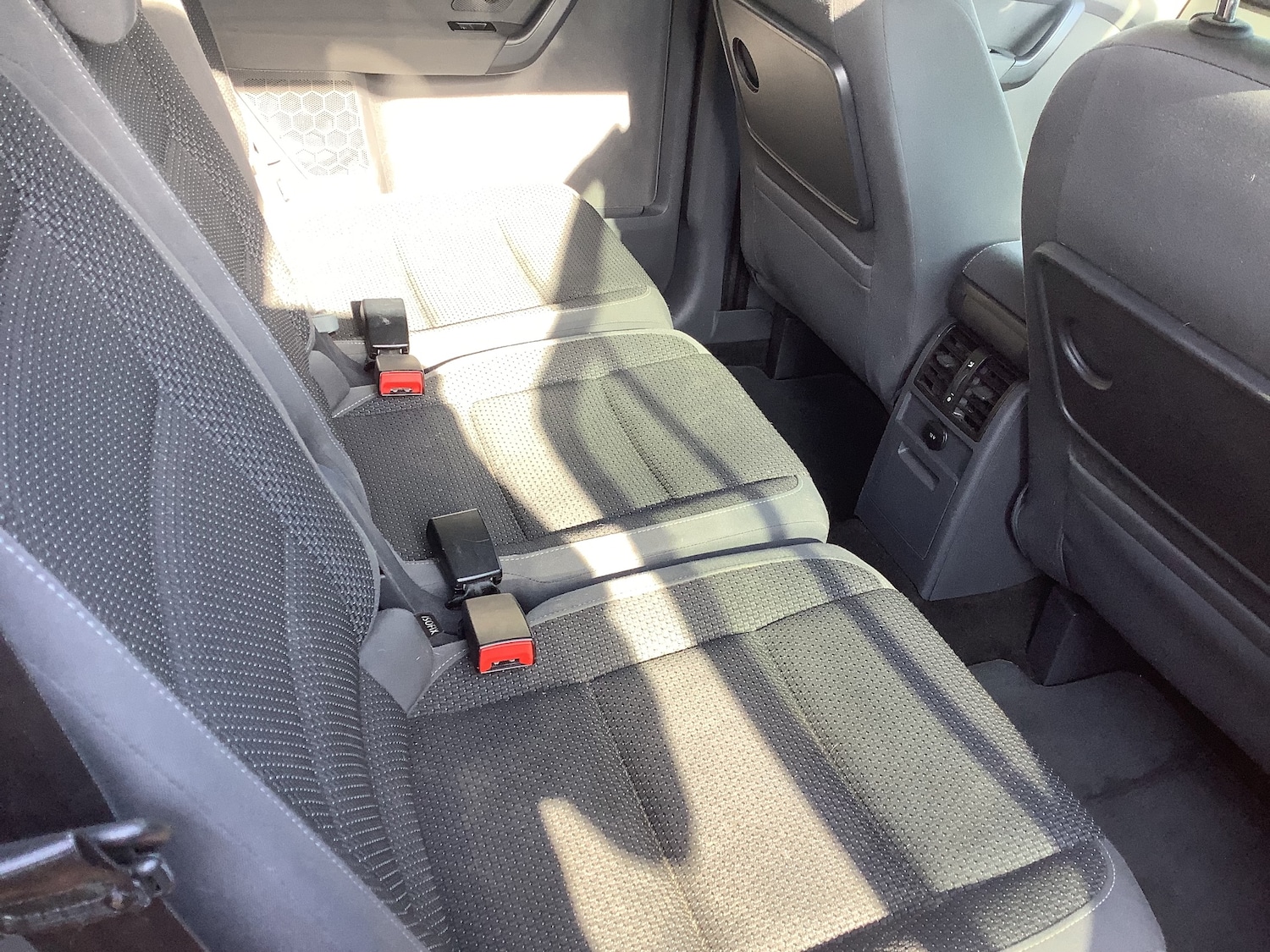 Used Volkswagen Touran 2011 for sale - 77730922: Photo 13