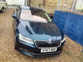 Used Skoda Superb 2017 for sale - 76858742: Photo