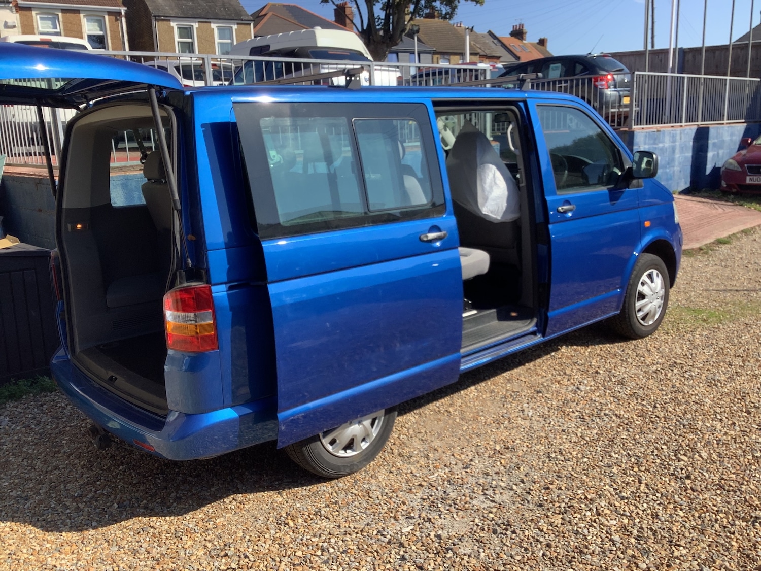 Used Volkswagen Transporter Shuttle 2007 for sale - 76101083: Photo 8