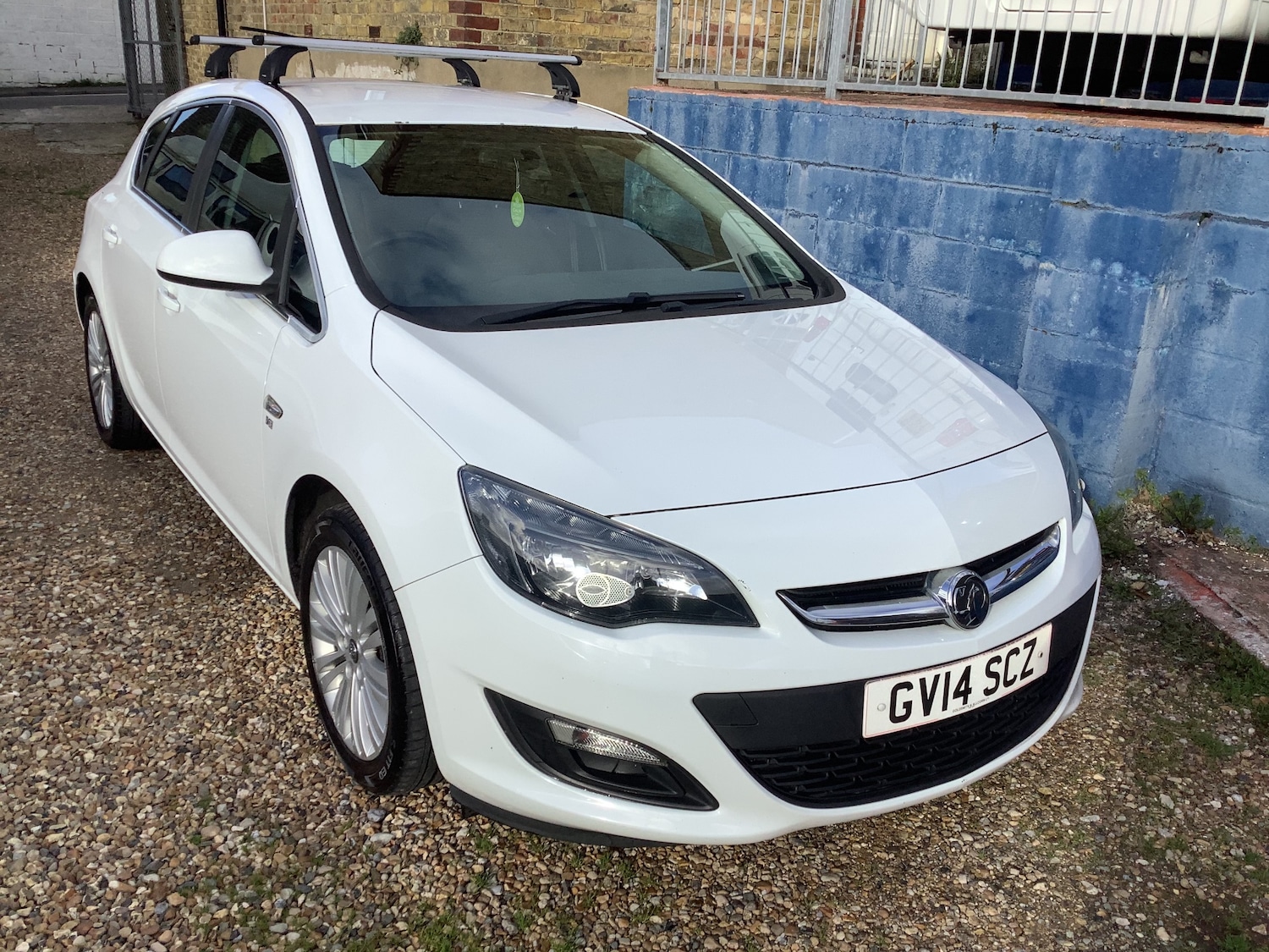 Used Vauxhall Astra 2014 for sale - 76599501: Photo 1