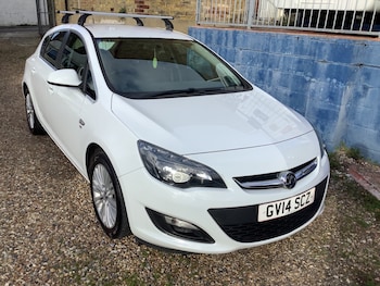 Used Vauxhall Astra 2014 for sale - 76599501: Photo