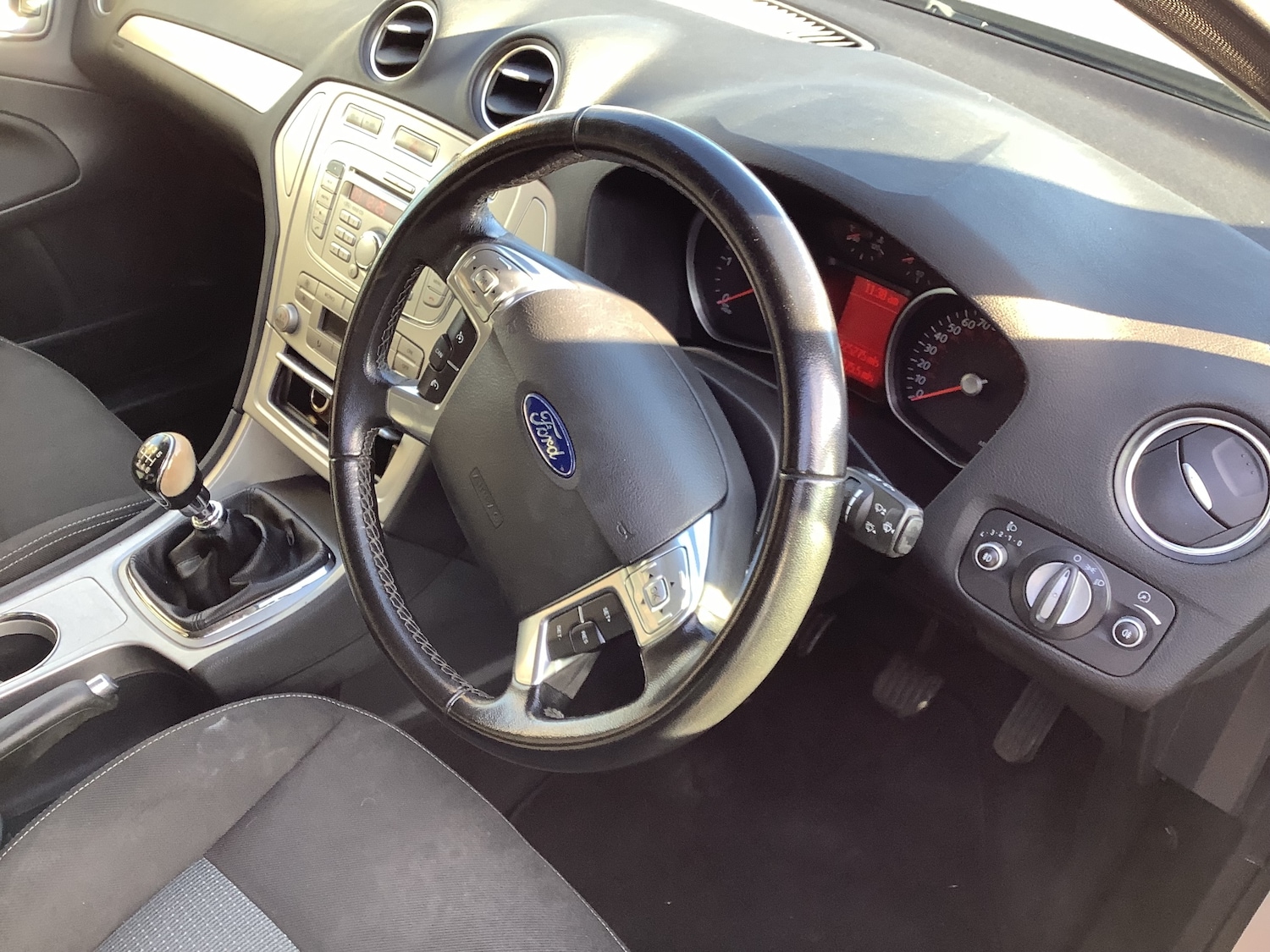 Used Ford Mondeo 2010 for sale - 76777363: Photo 9