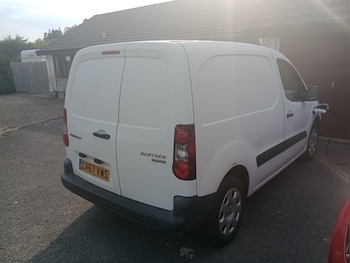 Used Peugeot Partner 2018 for sale - 75550353: Photo