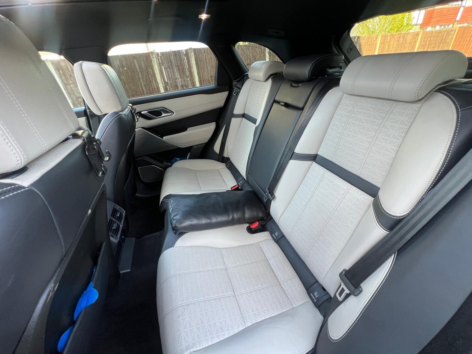 Used Land Rover Range Rover Velar 2017 for sale - 76017455: Photo 8