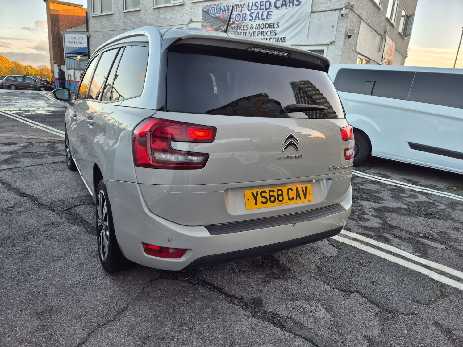 Used Citroen C4 Grand Picasso 2018 for sale - 76368795: Photo 6