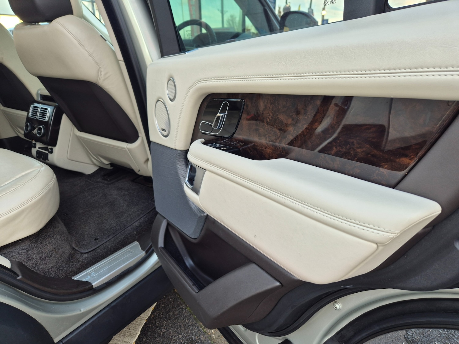 Used Land Rover Range Rover 2018 for sale - 76941111: Photo 10