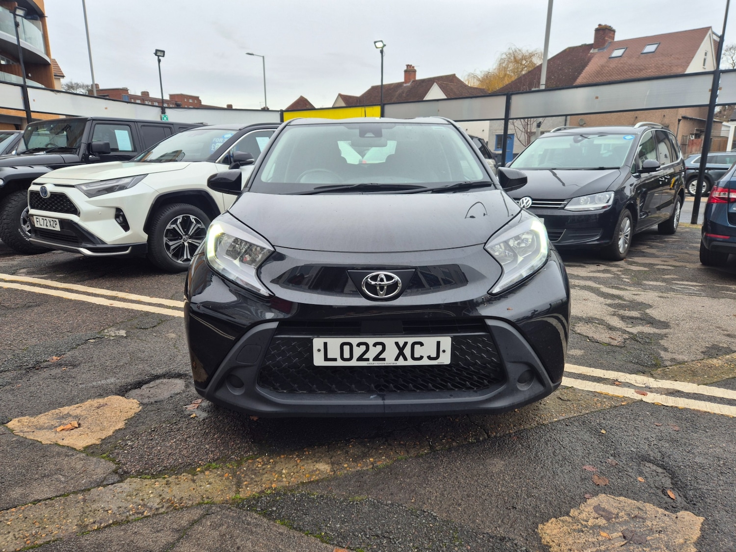 Used Toyota Aygo X 2022 for sale - 76974733: Photo 2