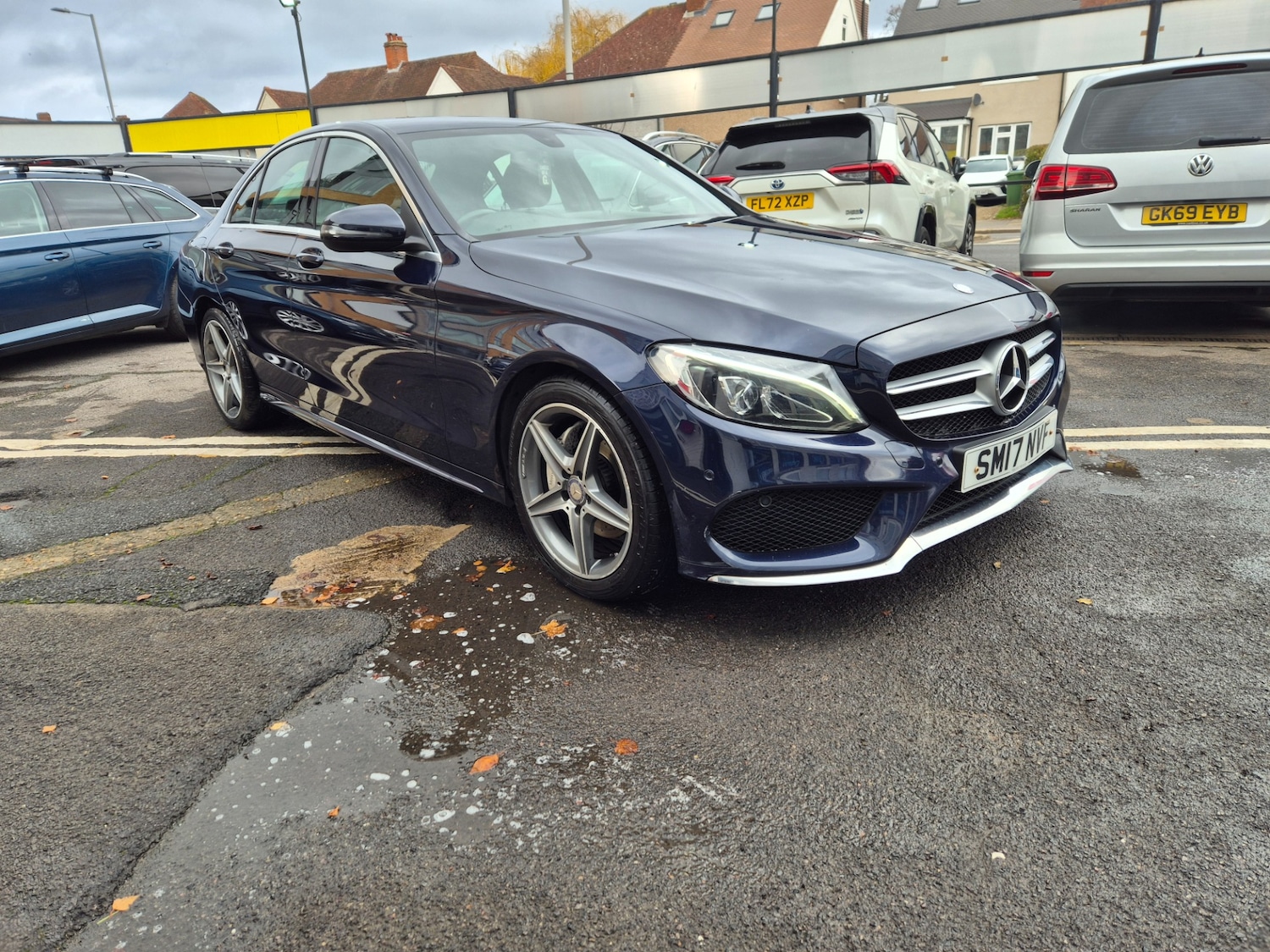 Used Mercedes-Benz C Class 2017 for sale - 76946859: Photo 4