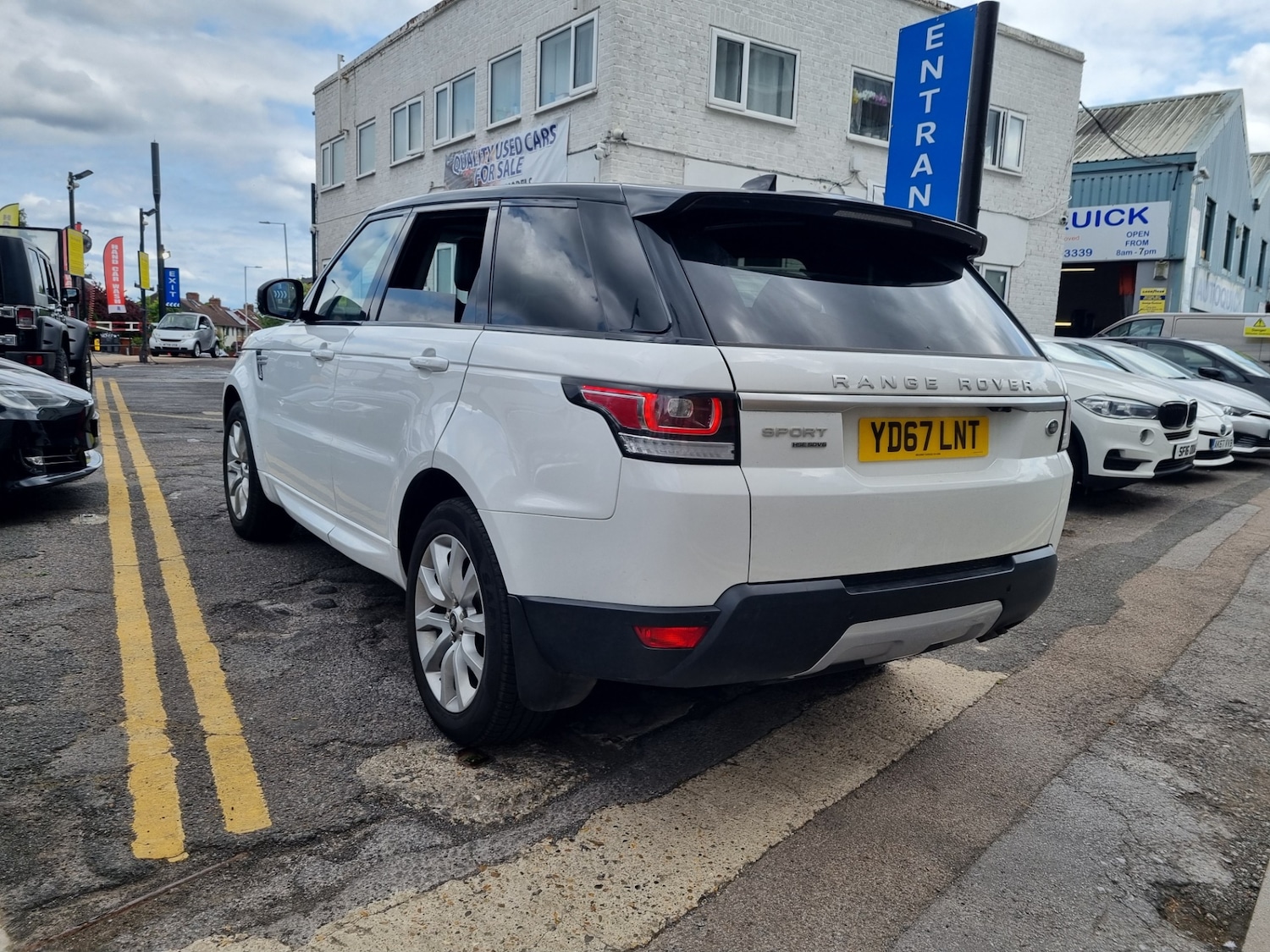 Used Land Rover Range Rover Sport 2017 for sale - 76445126: Photo 4