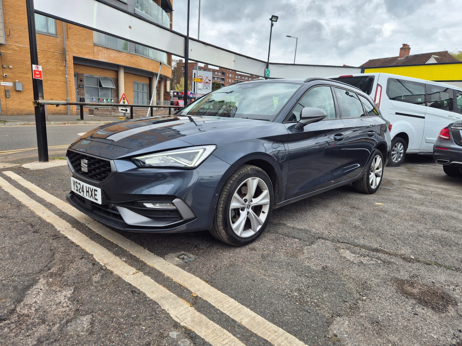 Used SEAT Leon 2024 for sale - 78079399: Photo 4