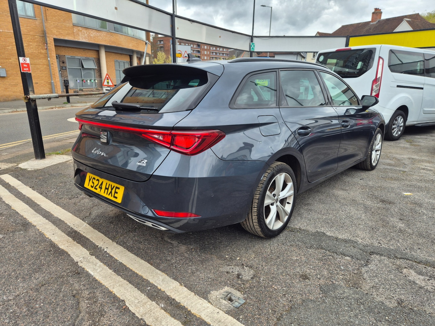 Used SEAT Leon 2024 for sale - 78079399: Photo 9