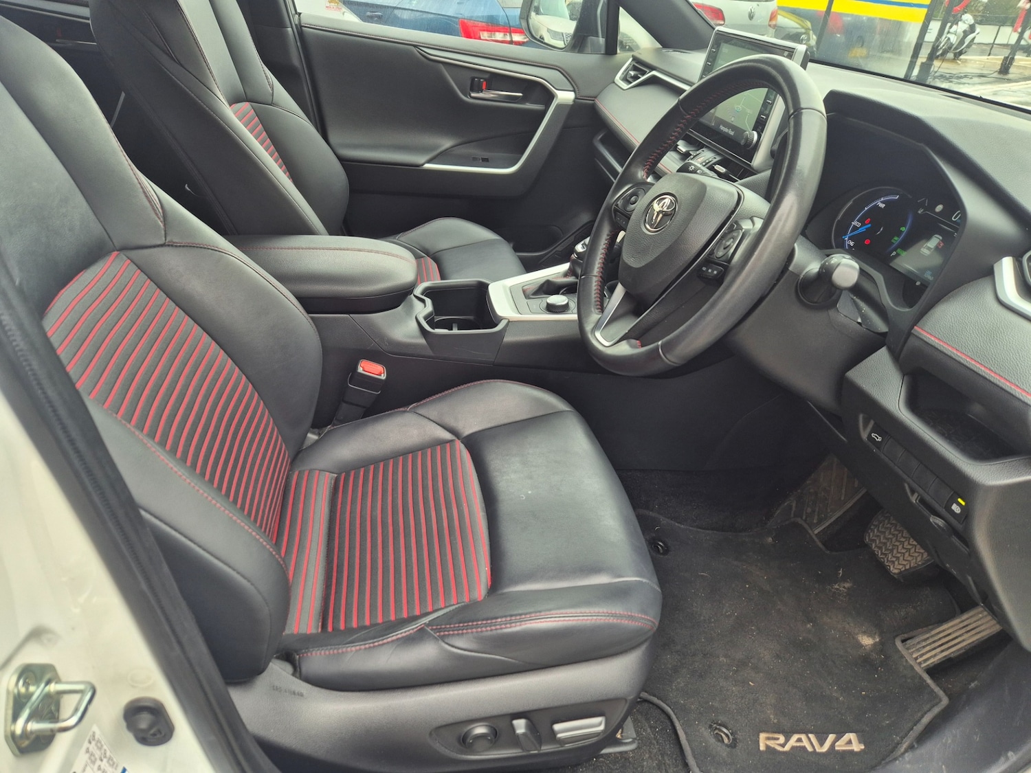 Used Toyota RAV4 2022 for sale - 76969844: Photo 8