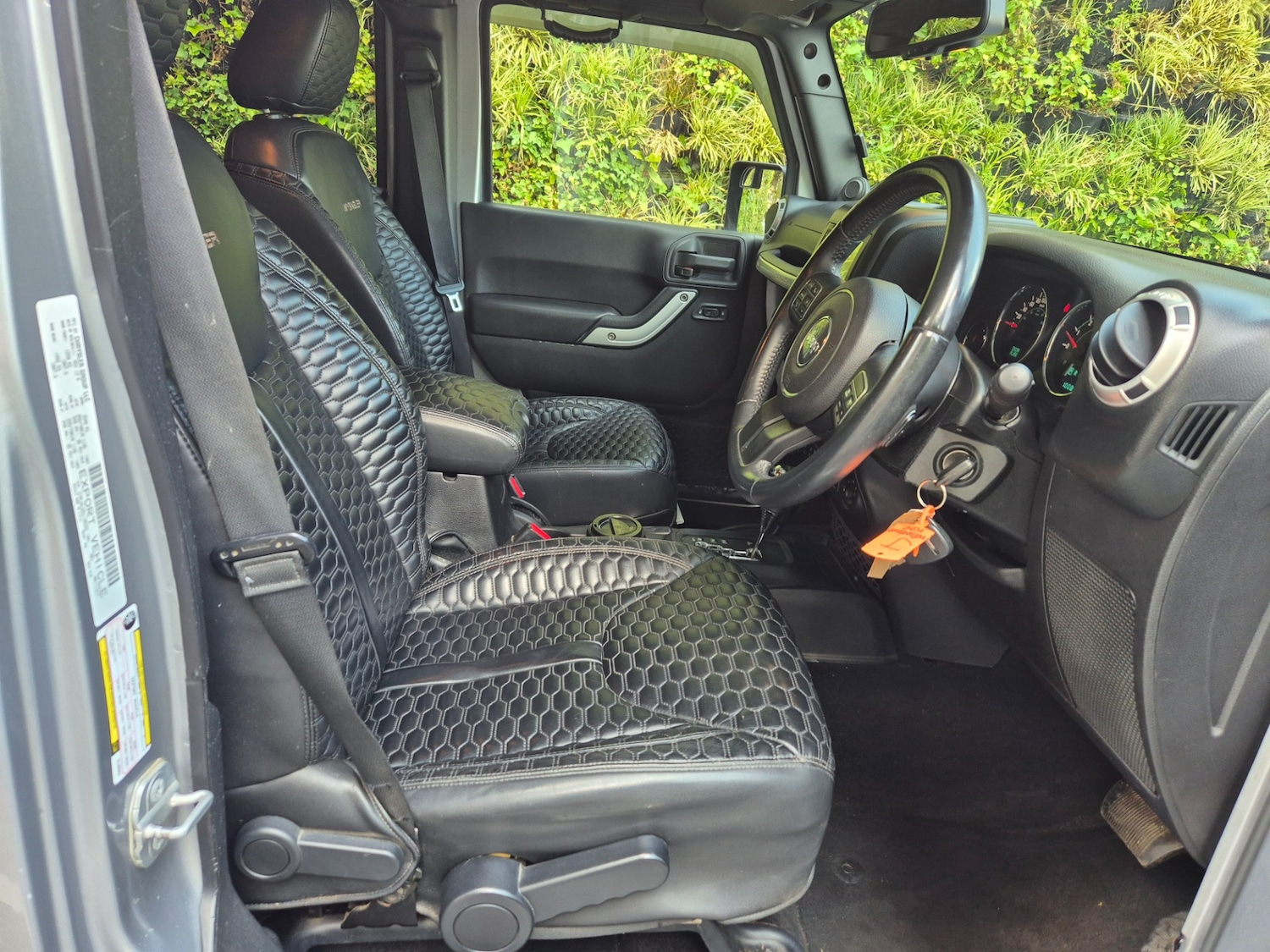 Used Jeep Wrangler 2015 for sale - 77983891: Photo 4