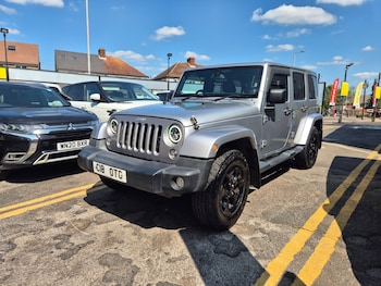 Used Jeep Wrangler 2015 for sale - 77090204: Photo
