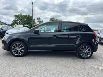 Used Volkswagen Polo 2015 for sale - 79013776: Photo
