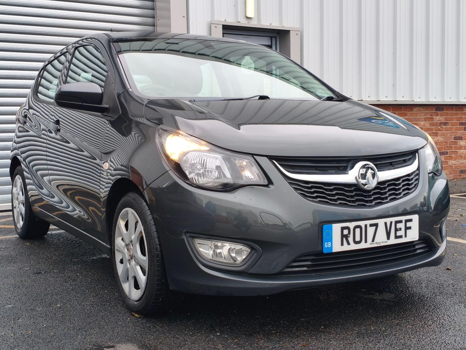 Used Vauxhall Viva 2017 for sale - 76240297: Photo 2
