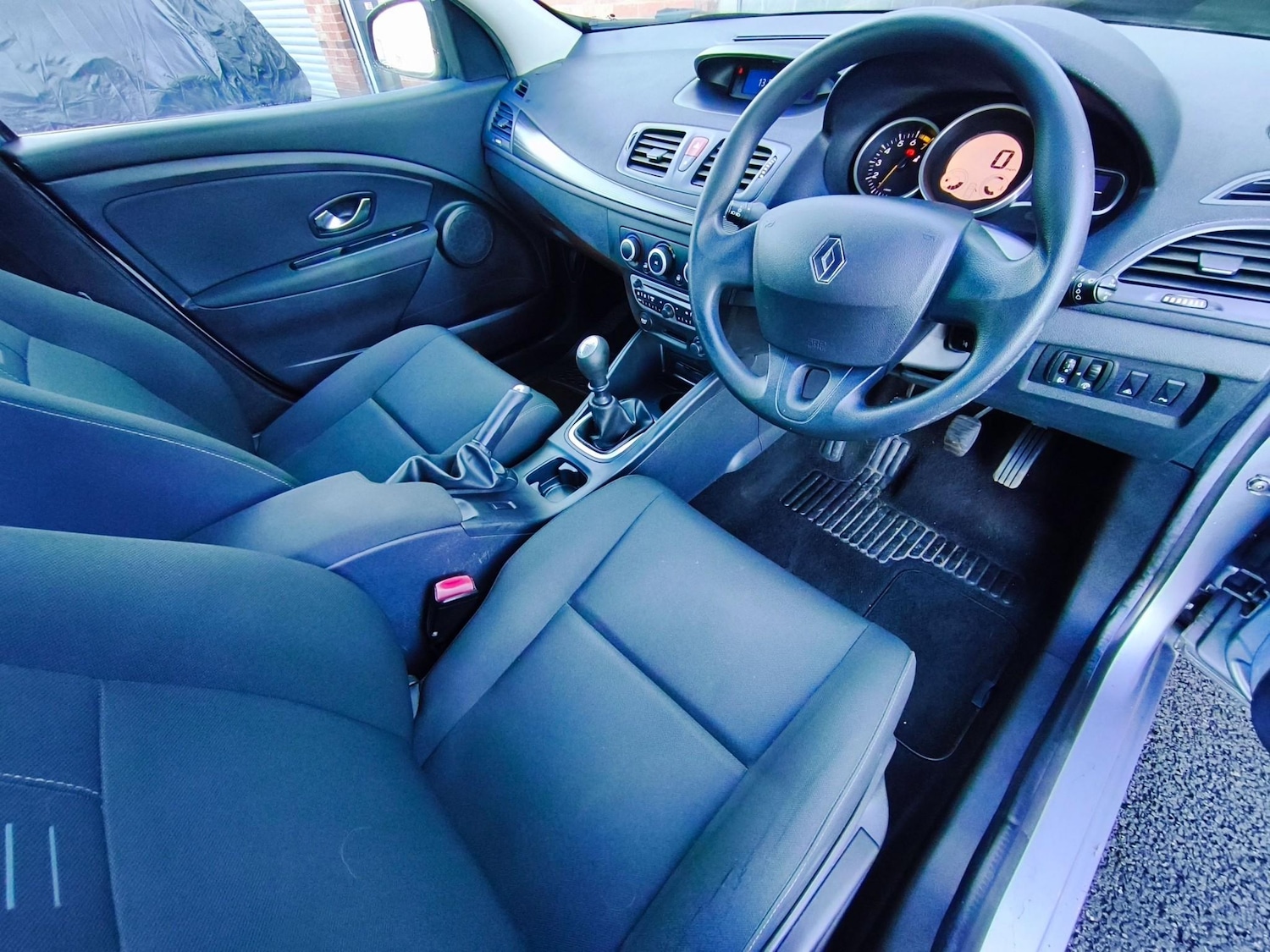 Used Renault Megane 2010 for sale - 77315778: Photo 14