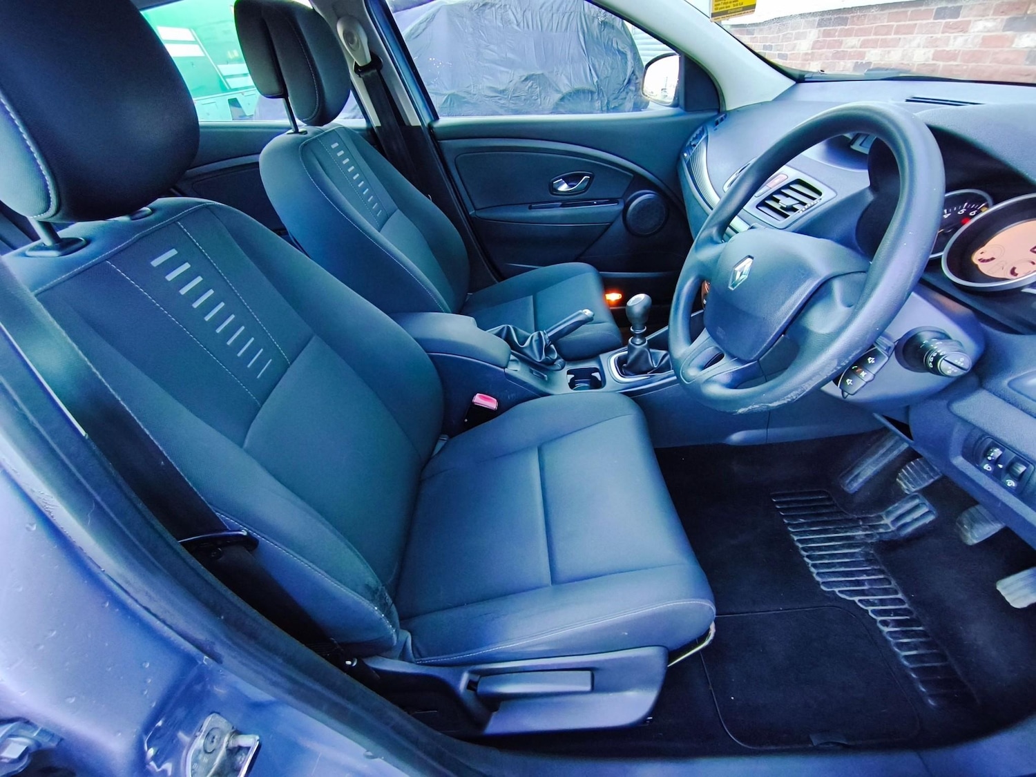 Used Renault Megane 2010 for sale - 77315778: Photo 25