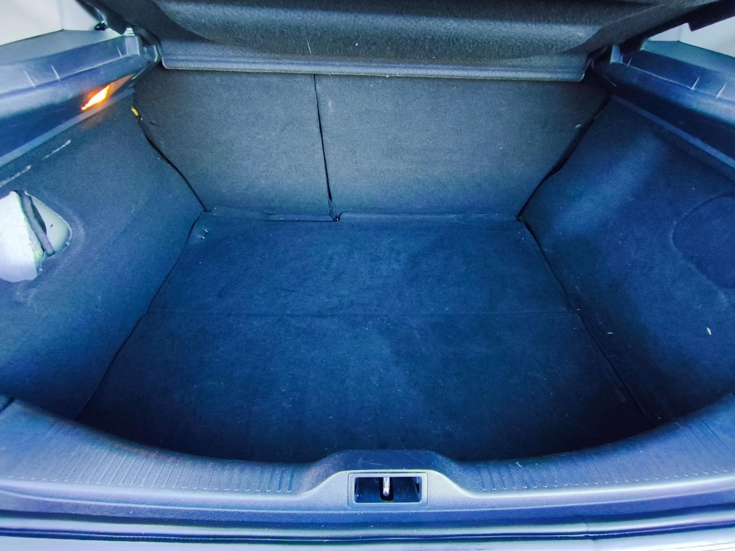 Used Renault Megane 2010 for sale - 77315778: Photo 29